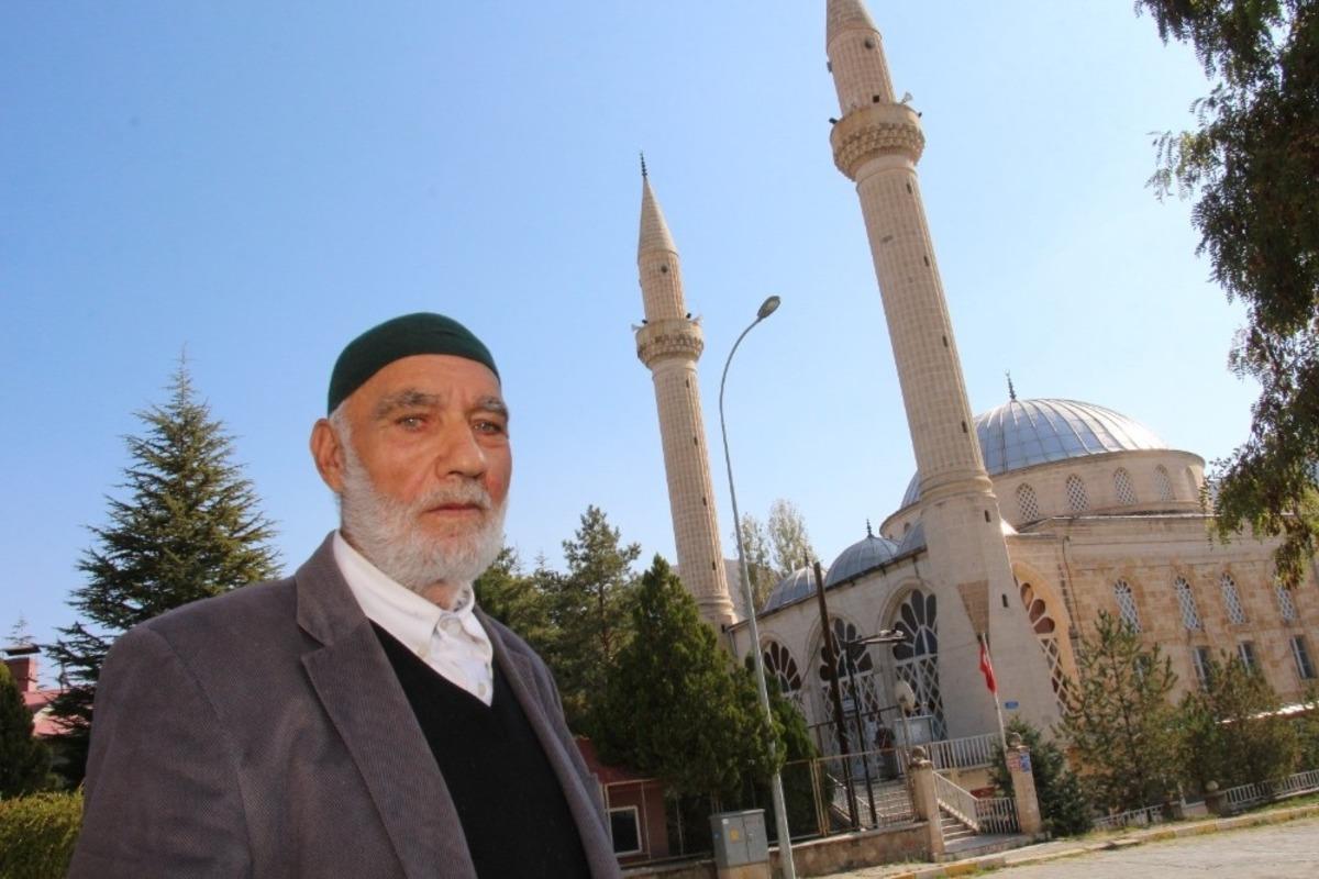 Camii taş ustası H&uuml;mmet G&ouml;k&ccedil;e: &ldquo;İlgisizlik &uuml;z&uuml;yor bizi&rdquo;