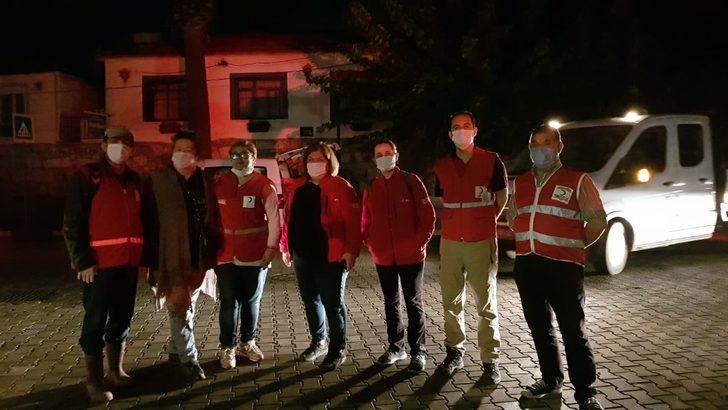 Urla Kızılay Şubesi depremzedelerin yardımına koştu G2