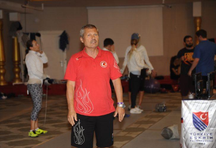 Üç ülkenin eskrim milli takımları, baba ve iki oğluna emanet G3