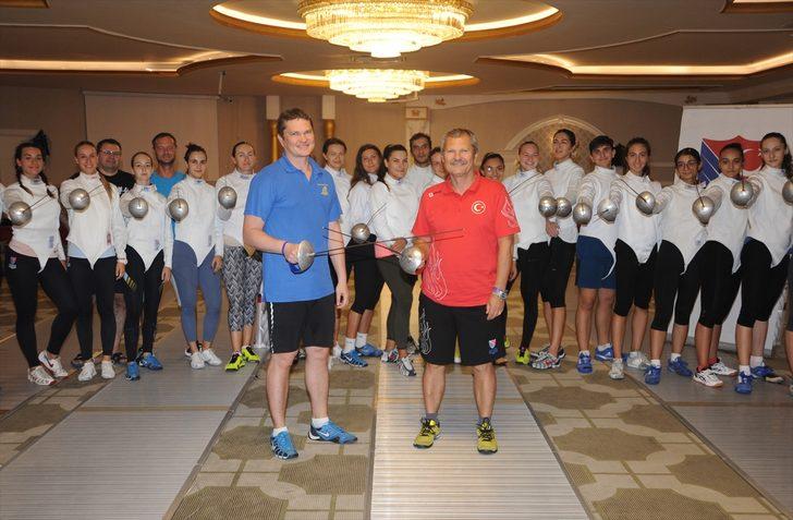 Üç ülkenin eskrim milli takımları, baba ve iki oğluna emanet G4