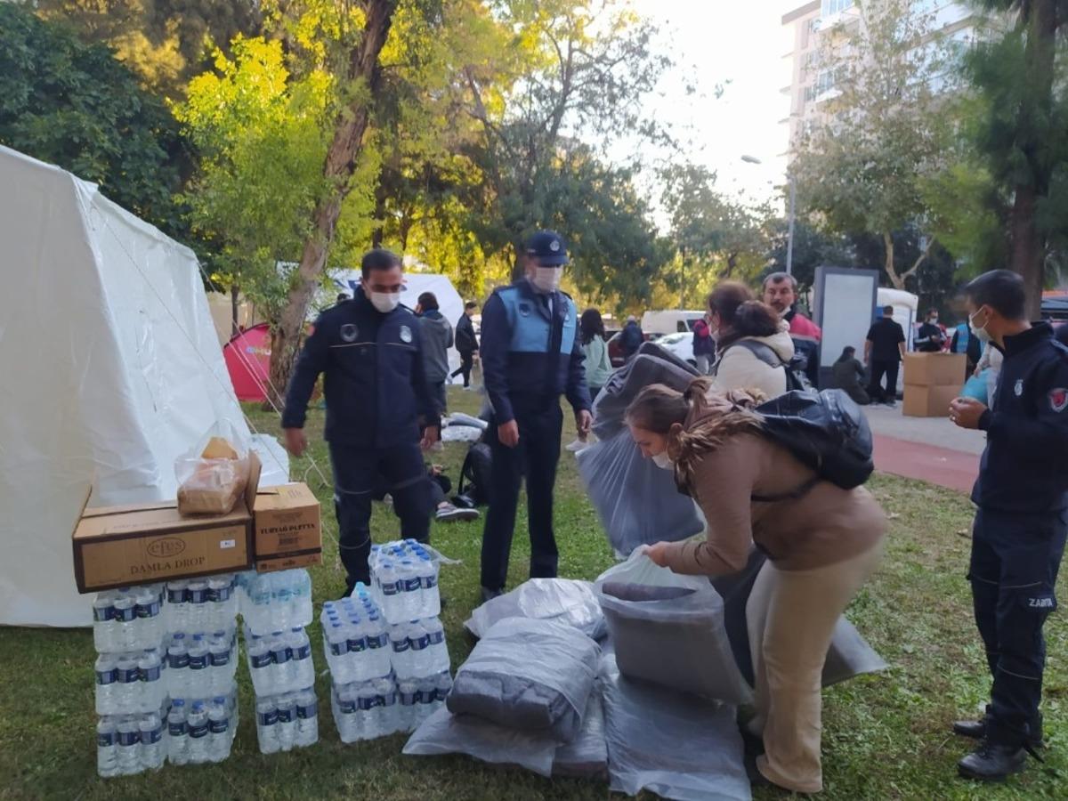 İzmir B&uuml;y&uuml;kşehir&rsquo;den 33 bin 255 kişilik &ccedil;orba, d&ouml;ner ve ayran