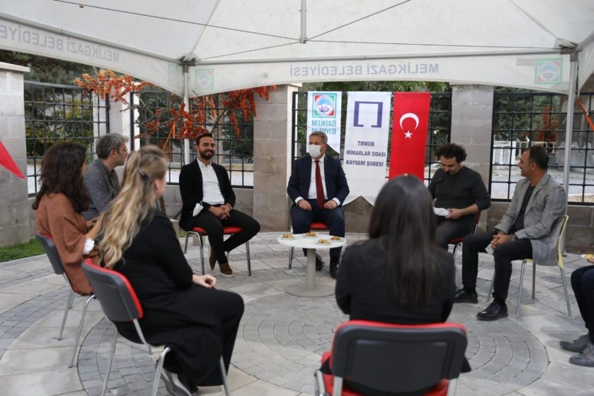 &rsquo;Melikgazi Buluşma Noktası Ulusal Mimari Fikir Yarışması&rsquo; değerlendirmesi başladı