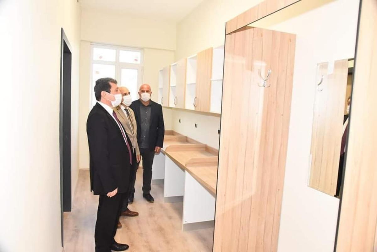 Vali Tavlı yurt inşaatında inceleme yaptı