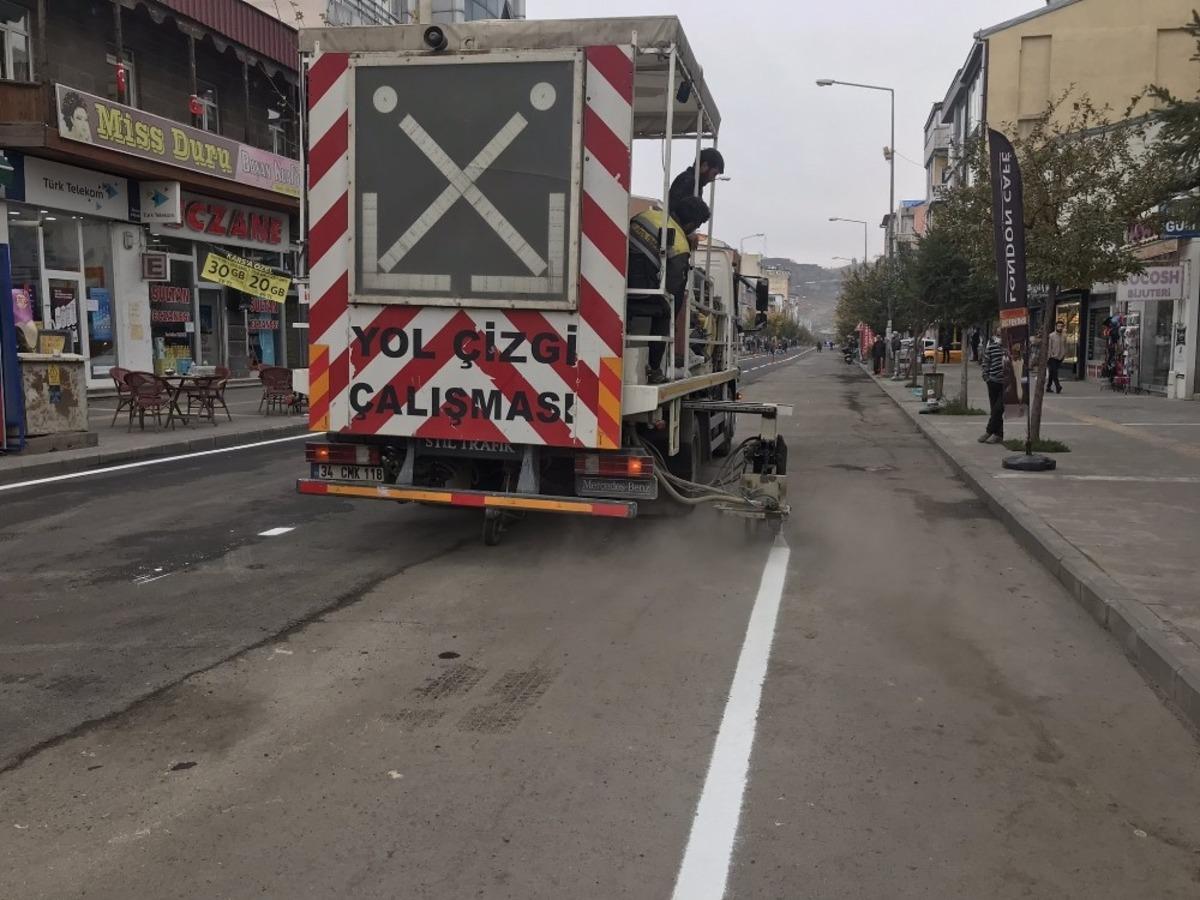 Kars&rsquo;ta yapımı tamamlanan yollar &ccedil;iziliyor