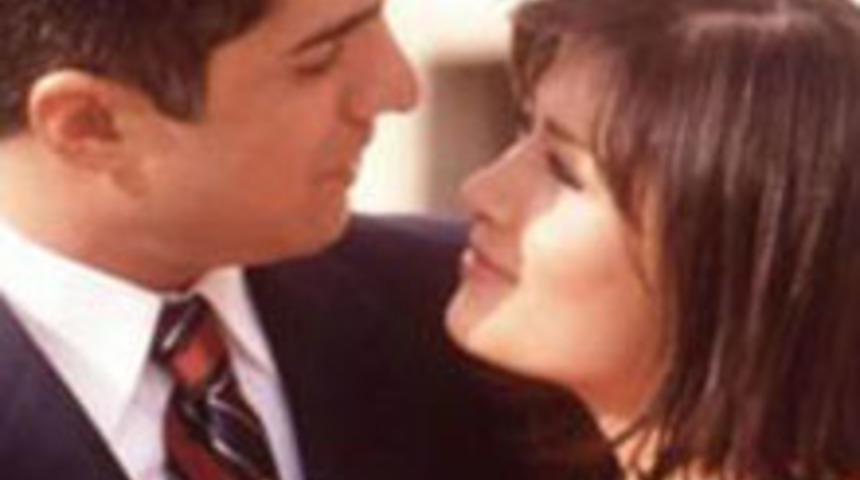 Nurg&uuml;l'le &Ouml;zcan Yeniden