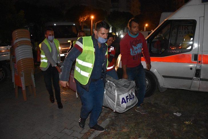 Akhisar Belediyesi, İzmir’deki depremzedelerin yanında G4