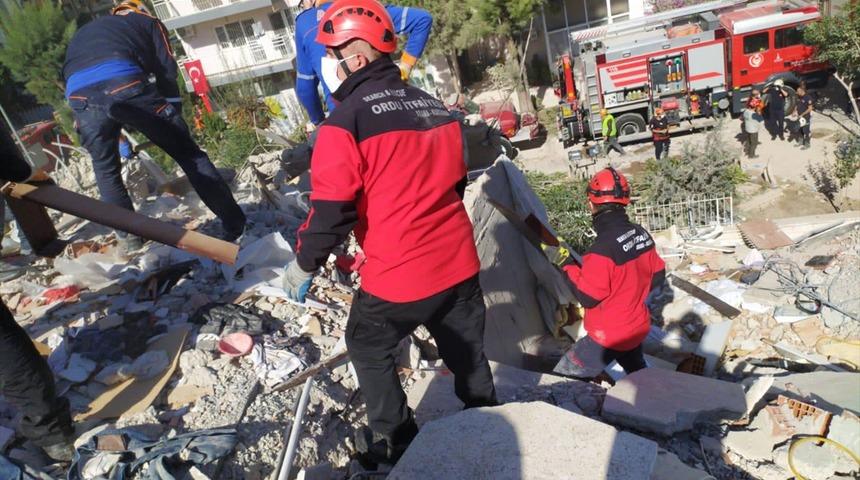 Türkiye İzmir için tek yürek