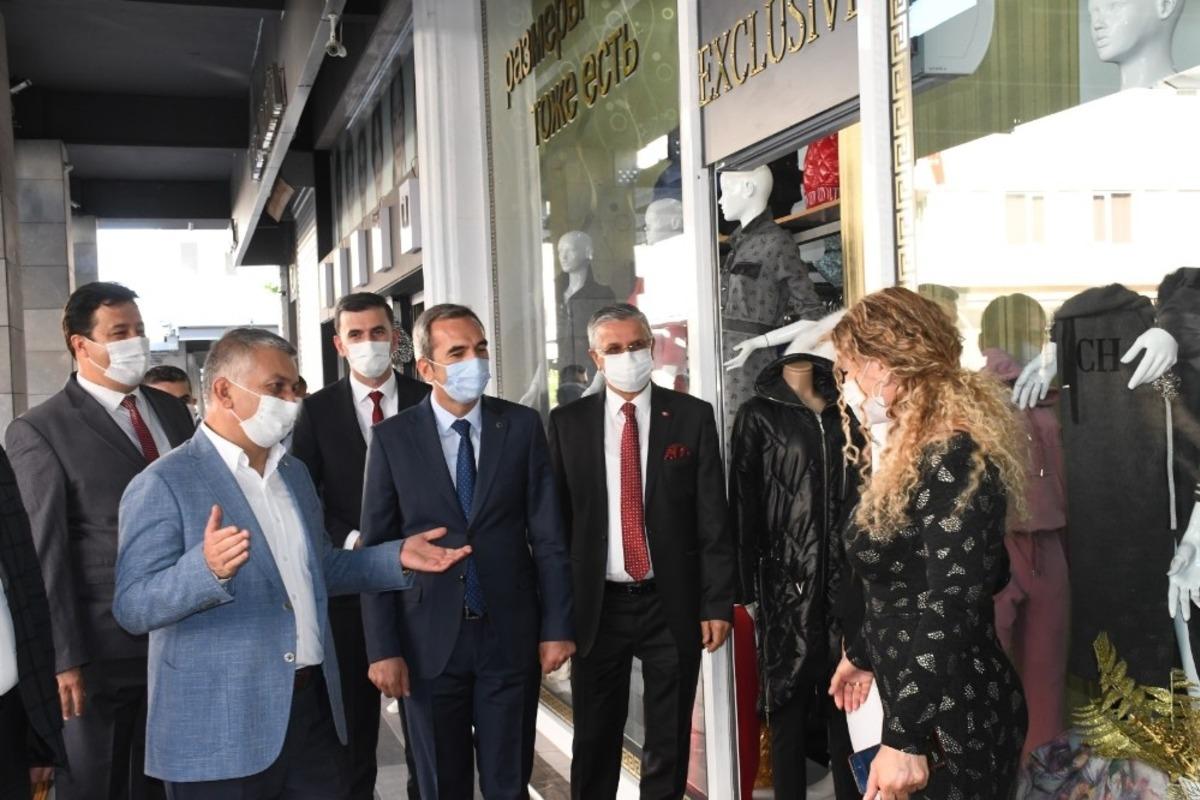 Vali Yazıcı Kemer&rsquo;de incelemelerde bulundu