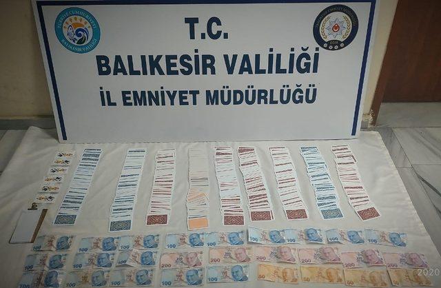 Balıkesir’de kumar oynayan 6 kişiyi suç üstü yakalandı