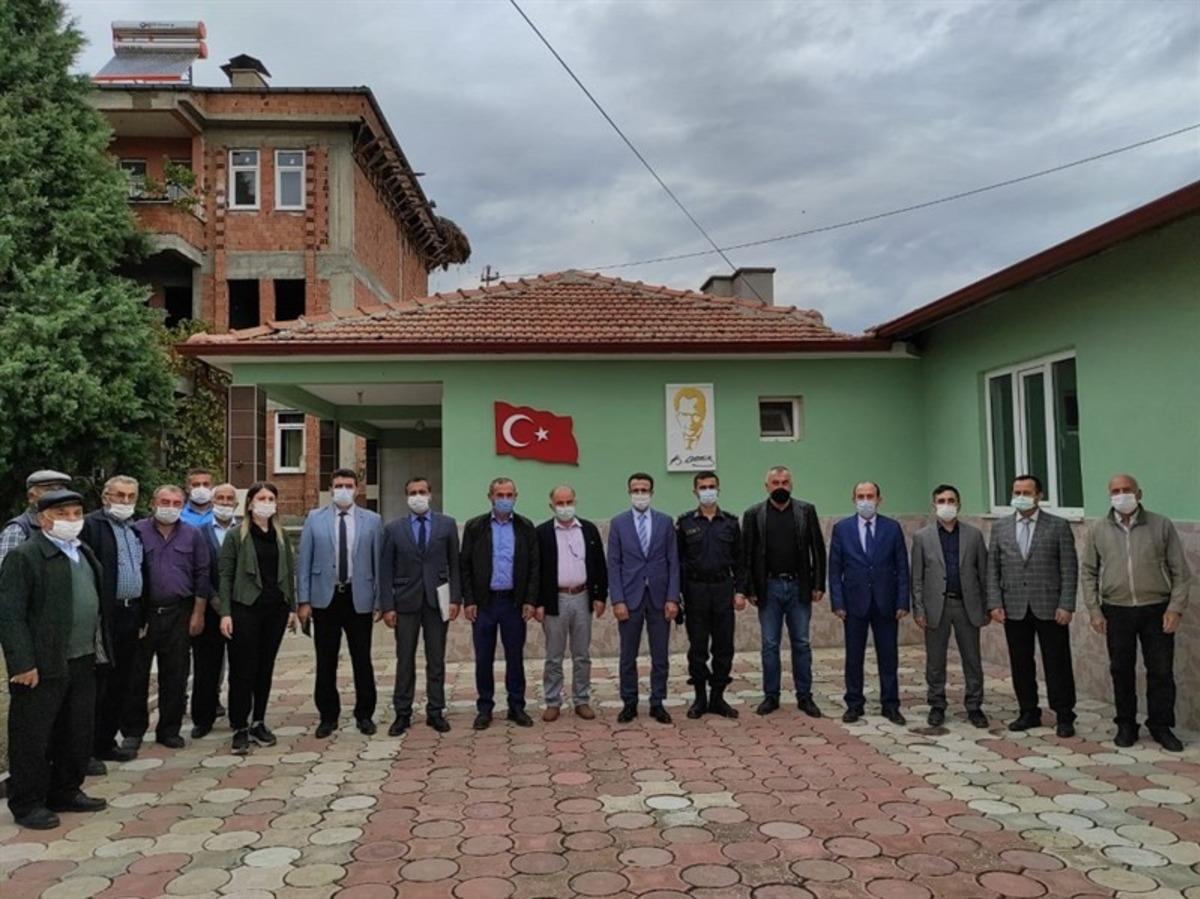 Kaymakam Akpay, k&ouml;y ziyaretlerini s&uuml;rd&uuml;r&uuml;yor