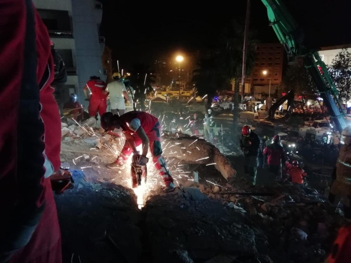 Denizli&rsquo;den giden arama kurtarma ekipleri &ccedil;alışmalara devam ediyor