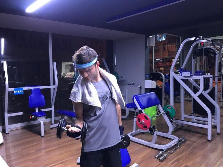 Salonlar tedbirlerini aldı sporcuları bekliyor G1