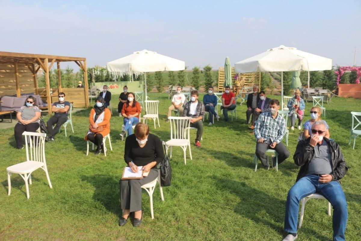 Lavanta ve aronya &uuml;reticilerine eğitim