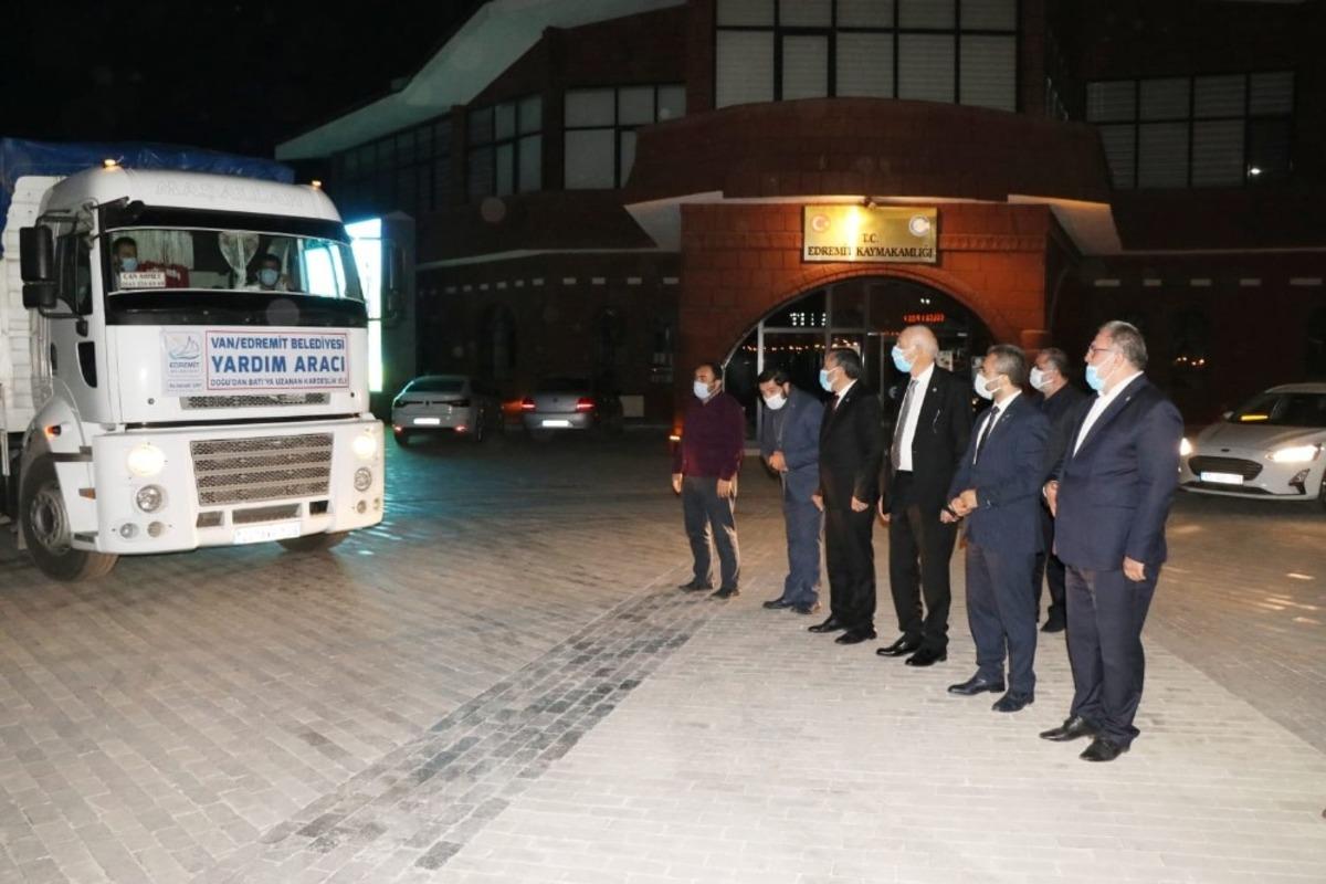 Van Edremit&rsquo;ten deprem b&ouml;lgesine yardım eli