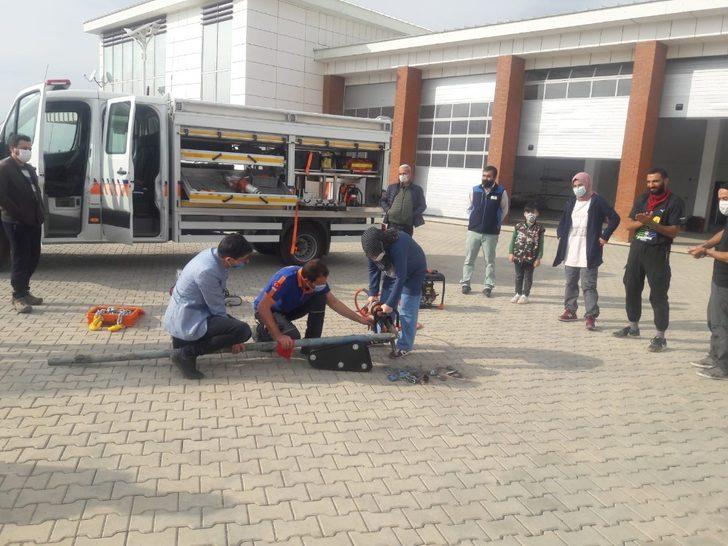 Muş AFAD’dan gönüllülere afet eğitimi G4