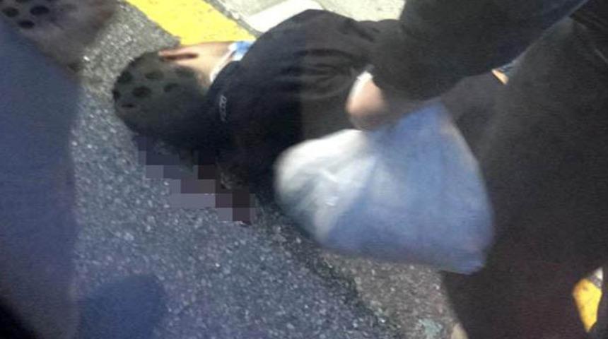 Avcılar'da metrob&uuml;s yayaya &ccedil;arptı