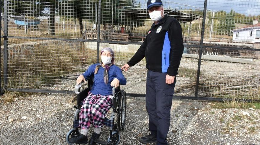 İn&ouml;n&uuml; Belediyesi engelleri sevgiyle aşıyor