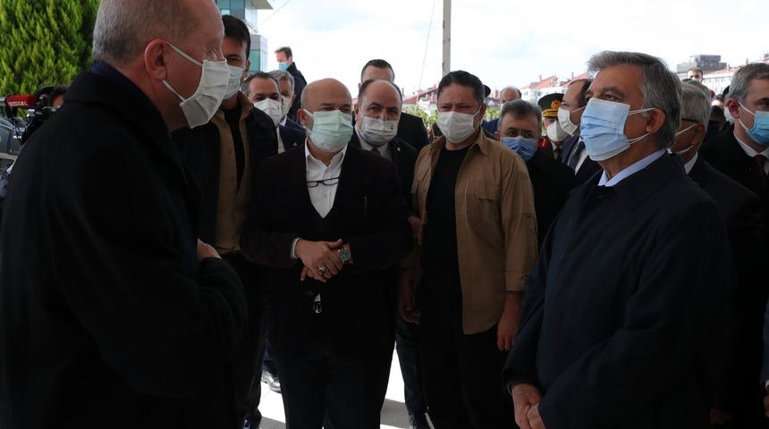 Mesut Yılmaz'ın cenaze töreninde Cumhurbaşkanı Erdoğan İle Abdullah Gül yan yana geldi