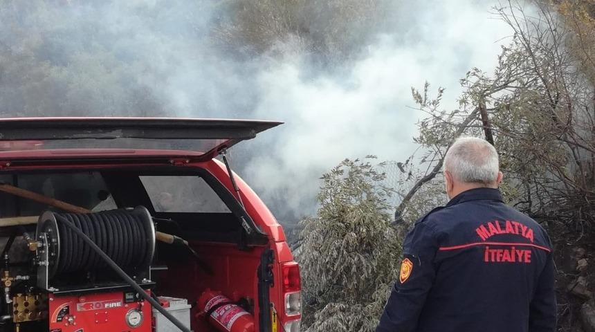 Hatay&rsquo;a desteğe giden itfaiye ekipleri Malatya&rsquo;ya d&ouml;nd&uuml;