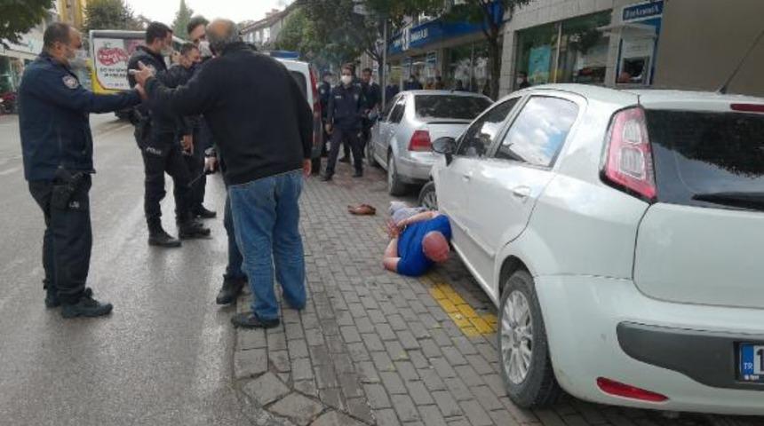 Eski halterci dehşet saçtı! İş yerlerine ve araçlara zarar verdi  