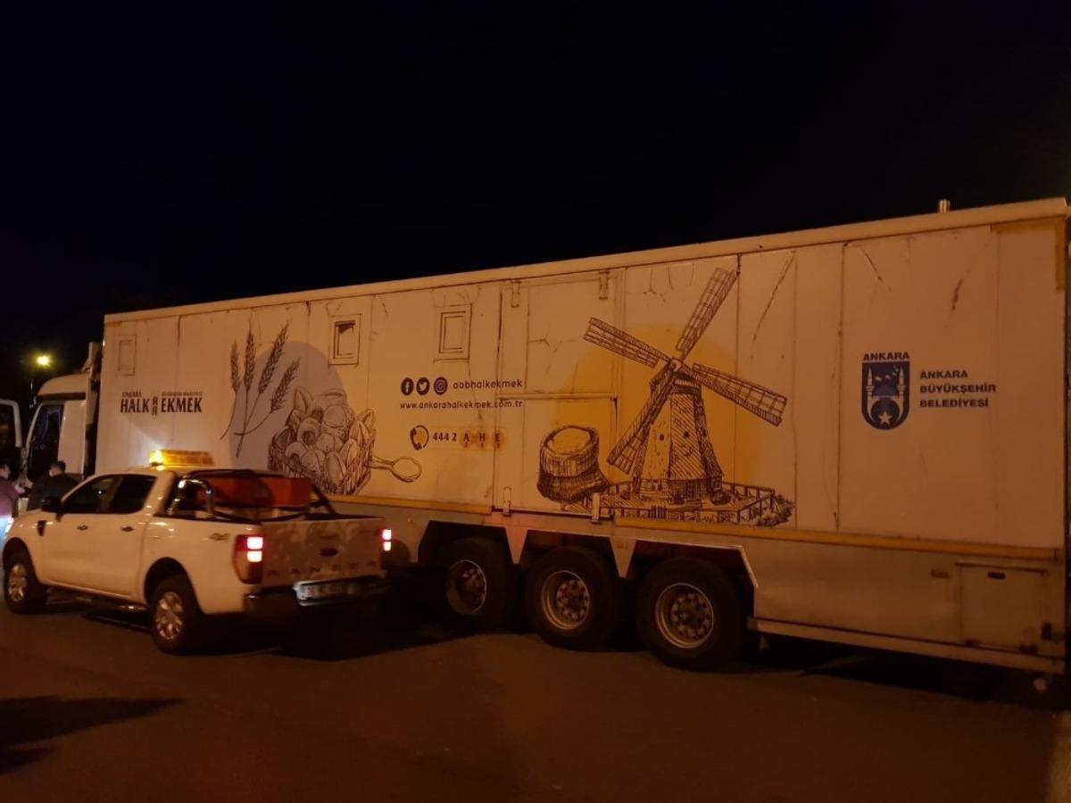 Ankara B&uuml;y&uuml;kşehir Belediyesinden İzmir&rsquo;e gıda yardımı