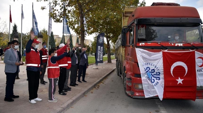 Selçuklu Belediyesi İzmir’e yardım elini uzattı