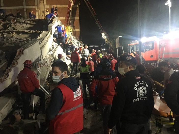 Enkaz altındaki Beril’den acı haber geldi G4