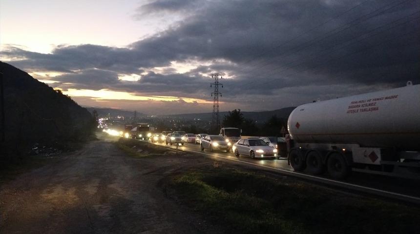 Bolu Dağı trafiğinde hafta sonu yoğunluğu