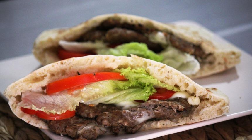 Tamamı doğal gıdalardan oluşuyor: Anne burger