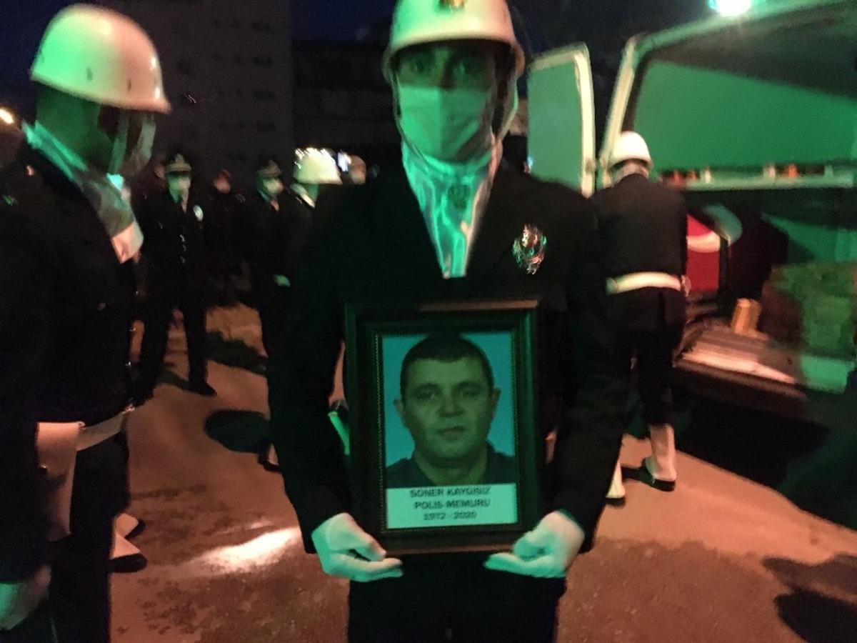 Bursa&rsquo;da kalp krizi sonucu &ouml;len polis memuru toprağa verildi