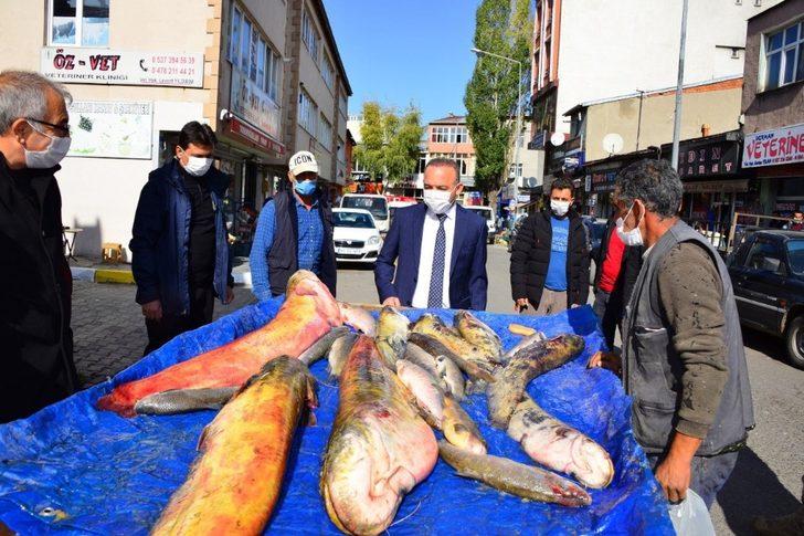 Vali Hüseyin Öner, Kuyumculuk ve Sobacılık yapan esnafları ziyaret etti G5