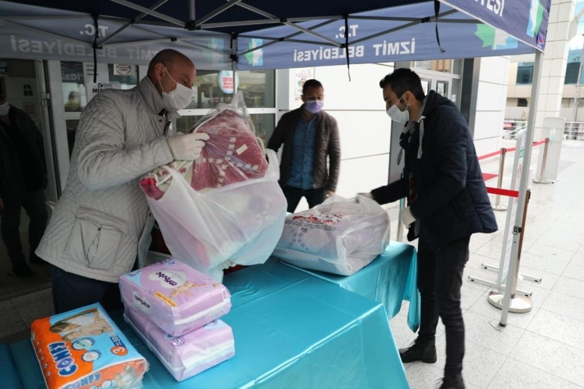 İzmit halkı İzmirli kardeşleri i&ccedil;in seferber oldu