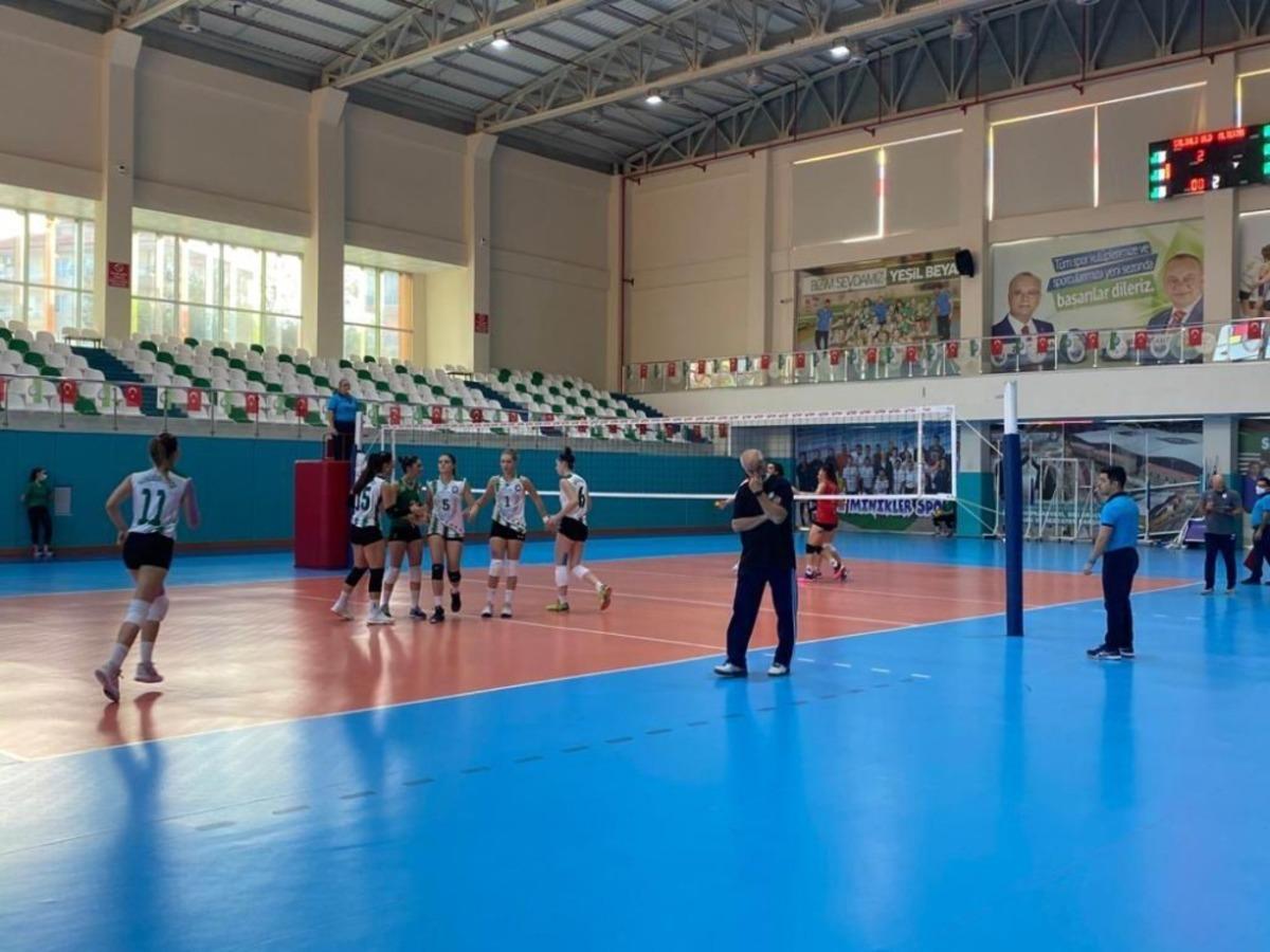 Salihli&rsquo;nin sultanları ilk yenilgisini aldı