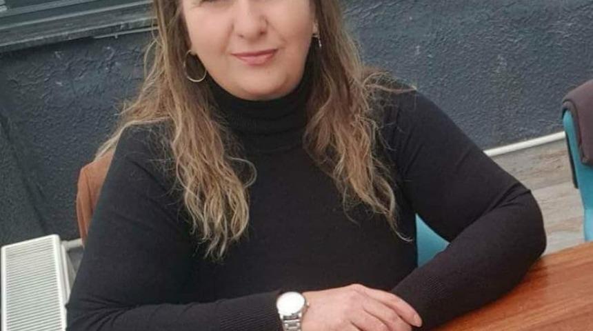 2 otomobilin çarpışması neticesinde yolda yürüyen vatandaş hayatını kaybetti