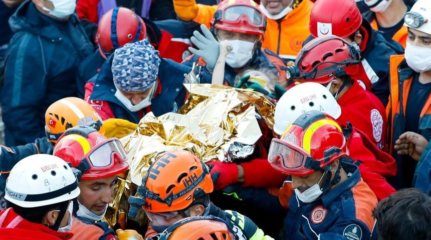 65 saat sonra enkazdan kurtulan Elif Perinçek'in sağlık durumu nasıl? Fahrettin Koca duyurdu