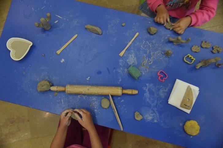 Çocuklar seramik atölyesinde hünerlerini sergiledi G3