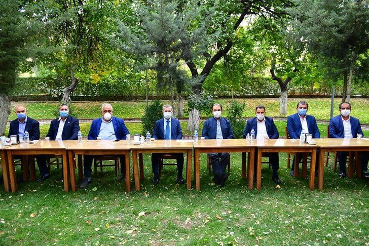 Başkan Çınar, esnafla istişare etti G2