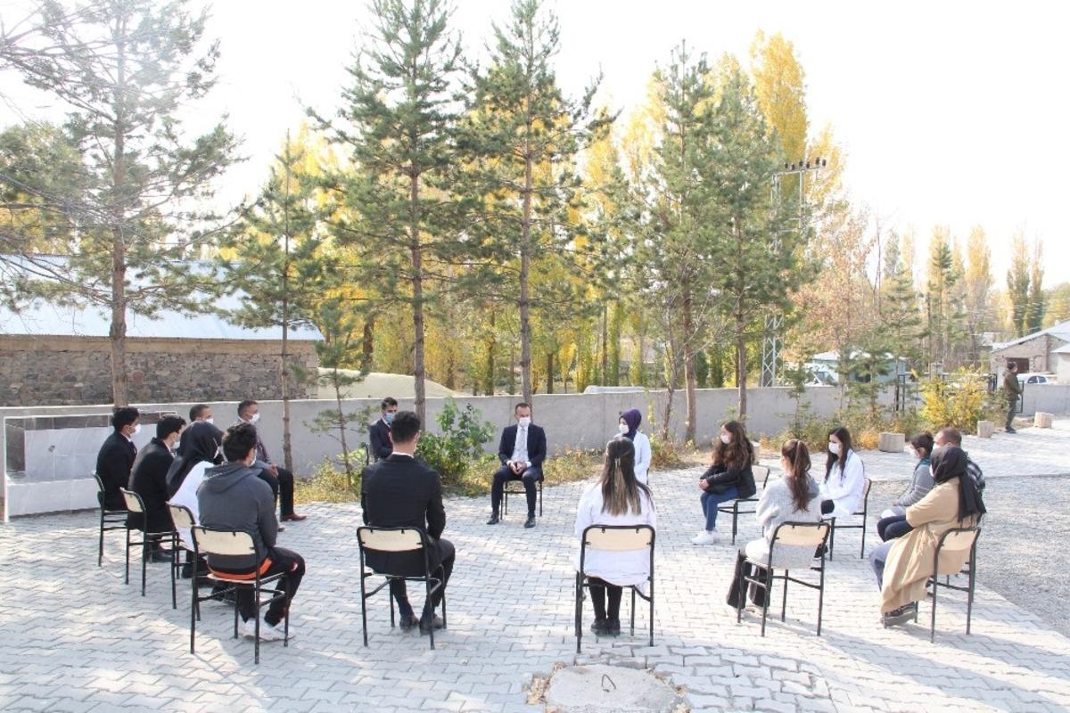 Ağrı&rsquo;da y&uuml;z y&uuml;ze eğitime ge&ccedil;işte &uuml;&ccedil;&uuml;nc&uuml; aşama başladı