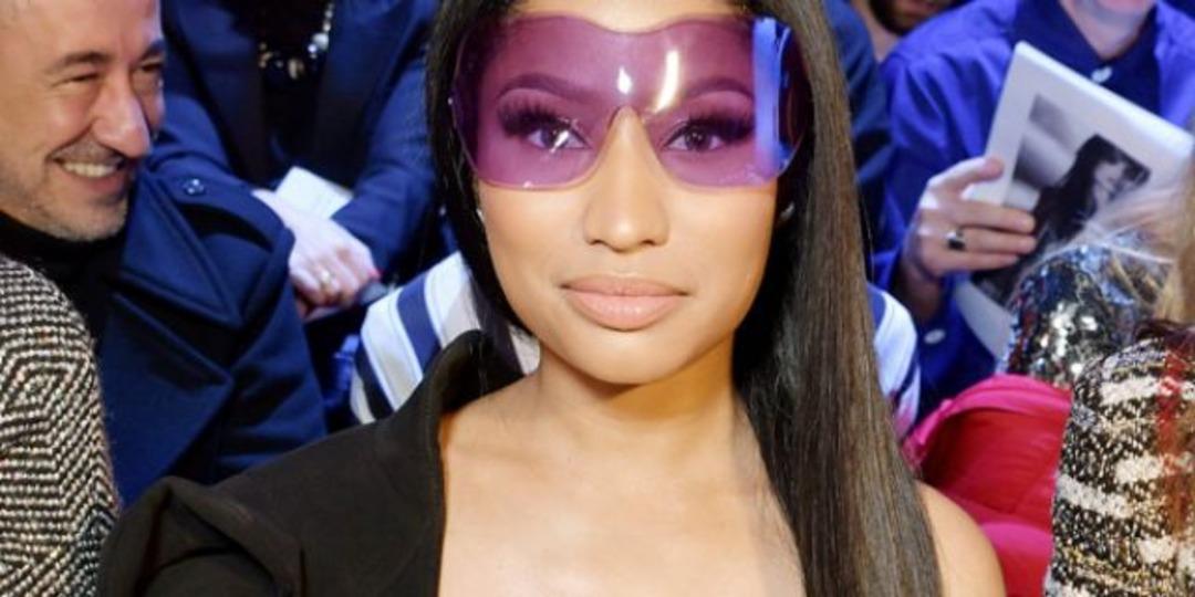 Nicki Minaj'ın dekoltesi Moda Haftası'na damga vurdu