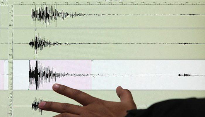 İzmir'de Karaburun açıklarında 4.2 büyüklüğünde deprem