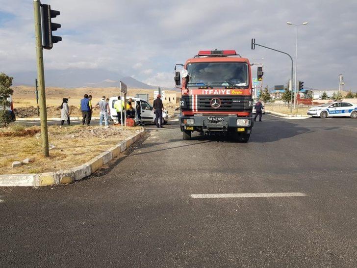 Develi’de trafik kazası: 2 yaralı G2