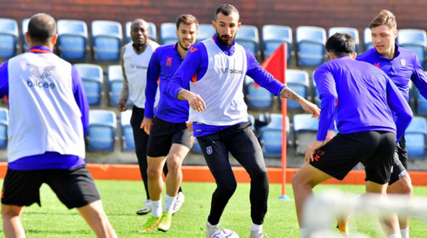 Başakşehir’de Manchester United mesaisi