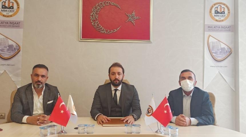 Malatya Müttehitler Derneği’nde bayrak değişimi