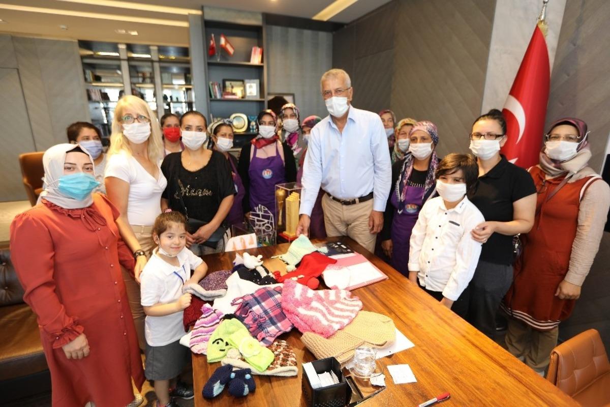 Mezitli&rsquo;nin &uuml;retici kadınlarından &ouml;rnek davranış