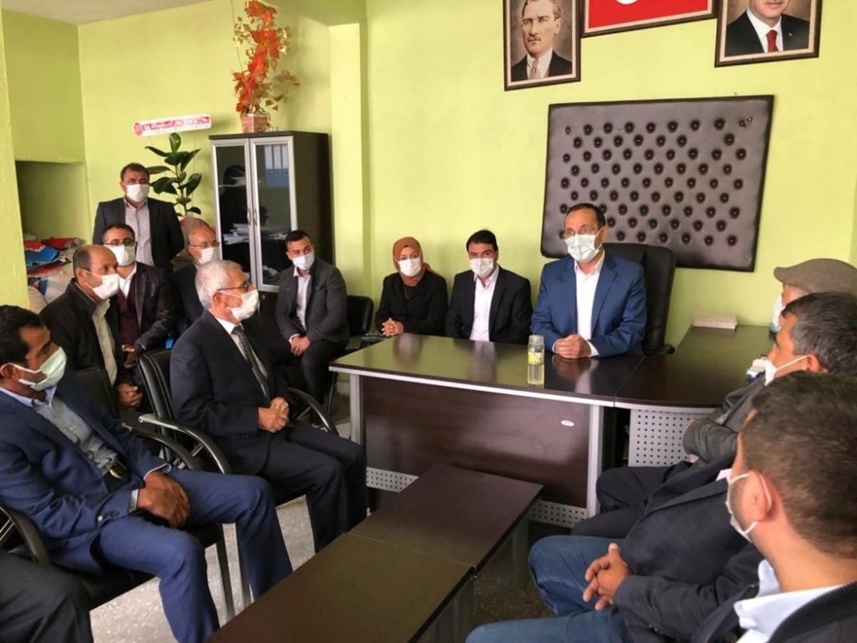 Başkan Dağtekin&rsquo;den &ccedil;i&ccedil;eği burnunda başkana hayırlı olsun ziyareti