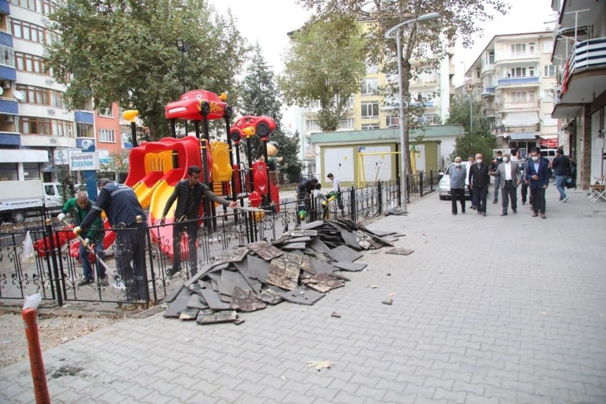 Korona vir&uuml;s&uuml; yenen Başkan G&uuml;der g&ouml;reve başladı