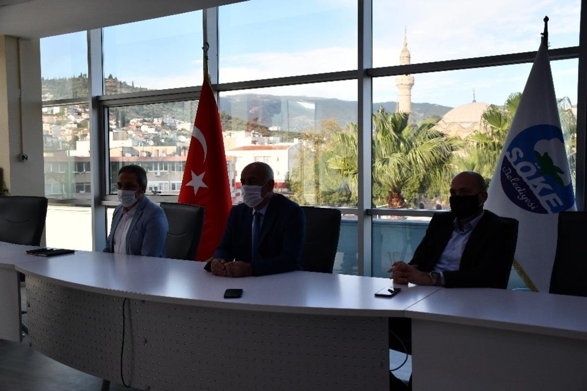 Başkan Tuncel depremle ilgili olarak muhtarlarla bir araya geldi