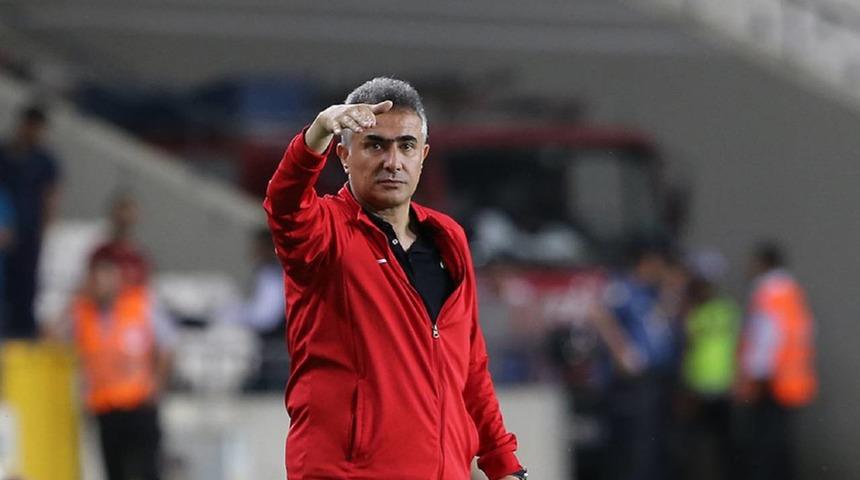 Kasımpaşa'da Mehmet Altıparmak ile yollar ayrıldı