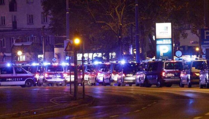 Viyana'da sinagog yakınlarında silahlı saldırı: Ölü ve yaralılar var