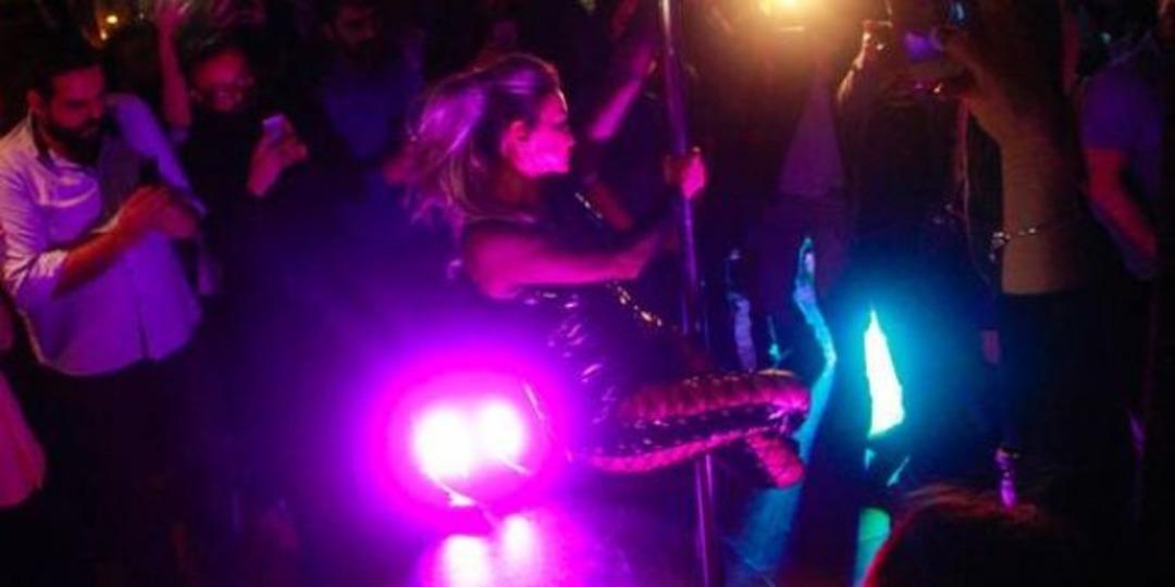 53'l&uuml;k Yonca'dan nefes kesen direk dansı